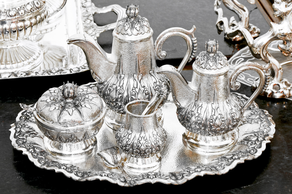 Die Historische Bedeutung von Silber